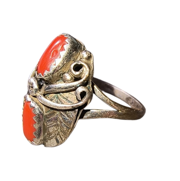 Vintage Native American Red Coral Split Shank Ring Small Size - Picture 3 of 12